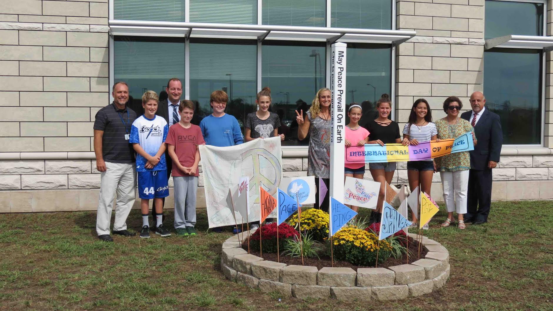 Long Beach Middle School Focuses On Peace Team Up 4 Community