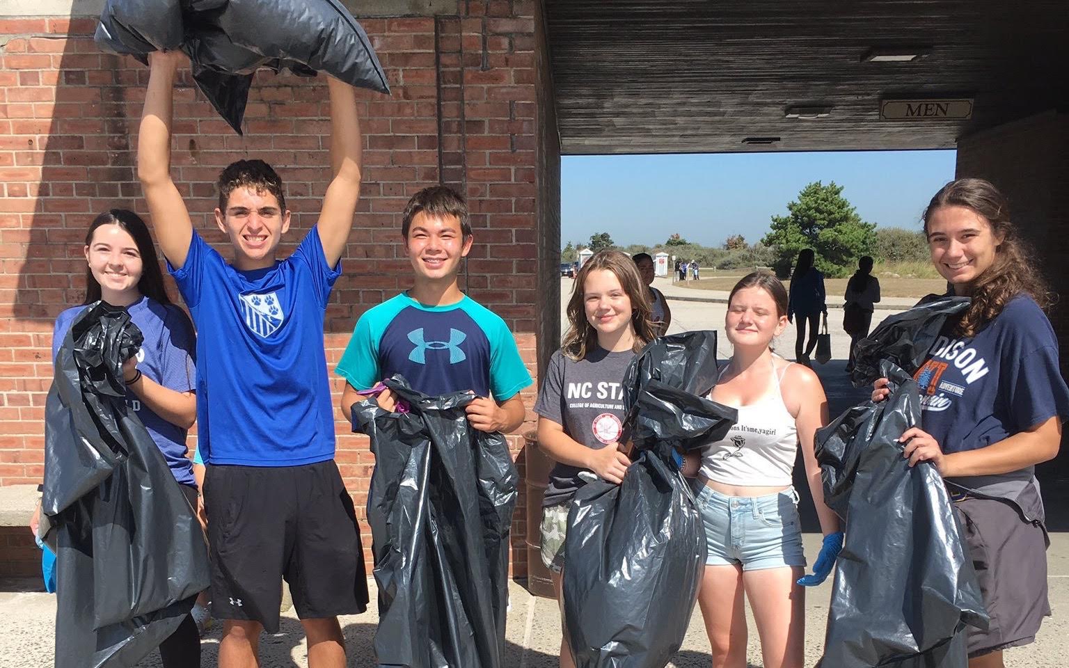 West Islip SAFE club volunteers for Robert Moses beach cleanup Team