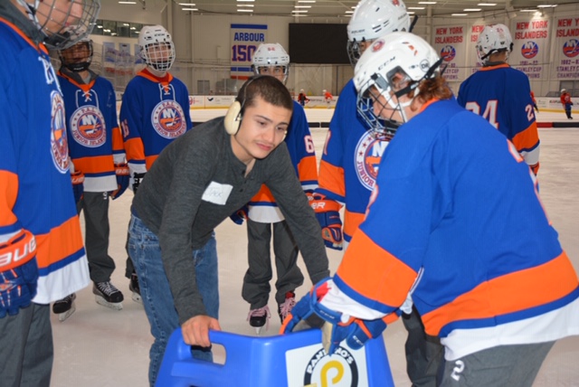 Earlier today, our NYPD Hockey Team joined the NY Islanders for a  #breaktheice event at Northwell Health Ice Center. 22 children from the…