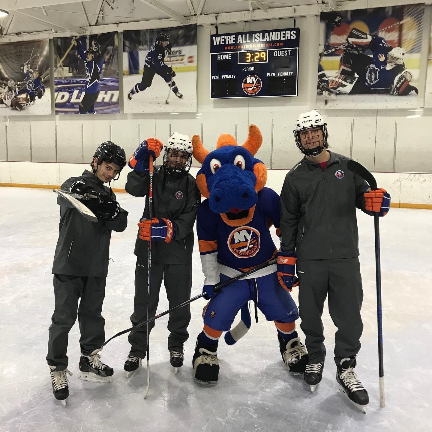 Jr. Islanders Premier Jr Islanders helping with Try Hockey for Free day | Team Up 4 ...