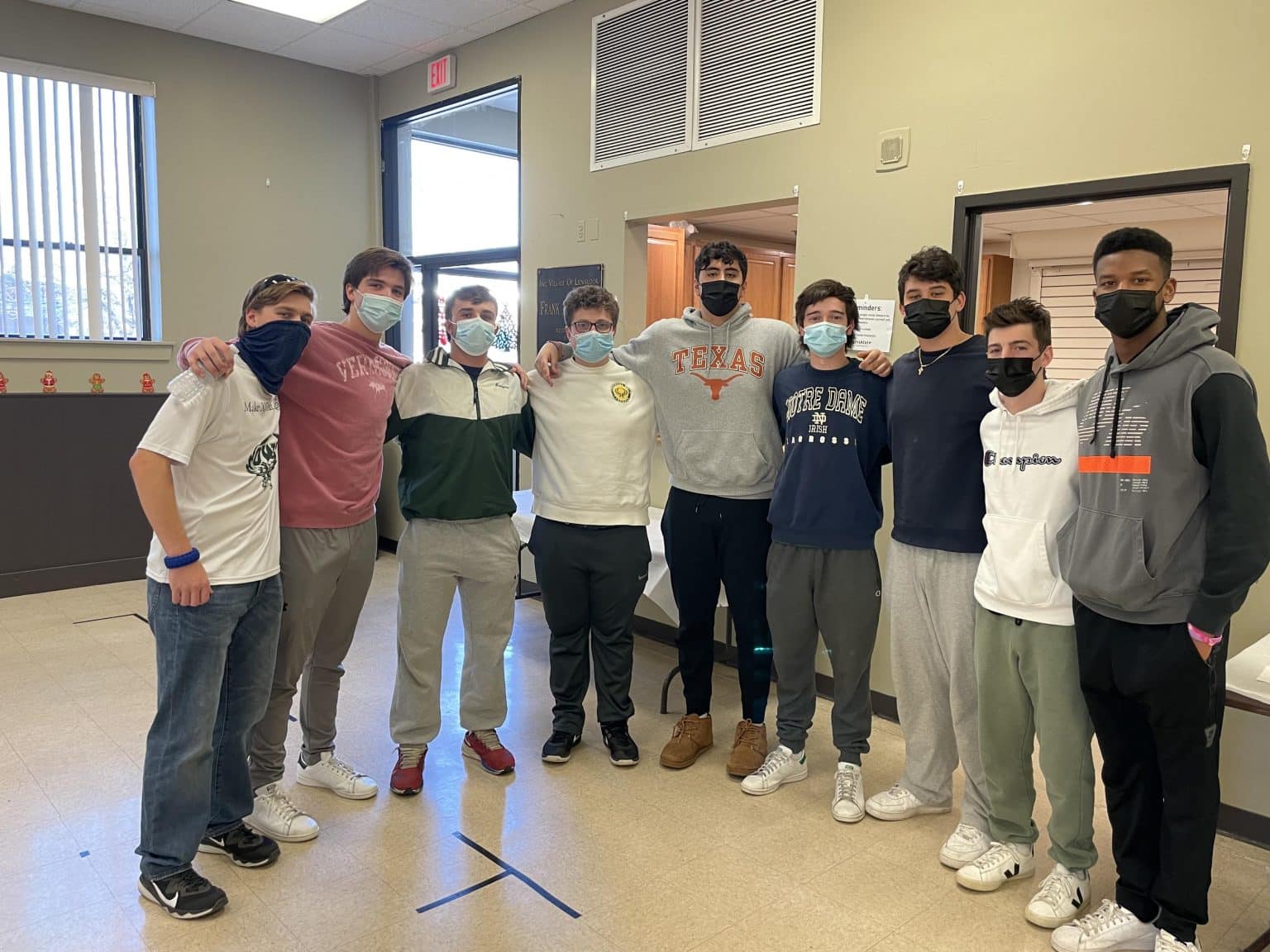 Lynbrook High School Key Club feeds senior citizens Team Up 4 Community