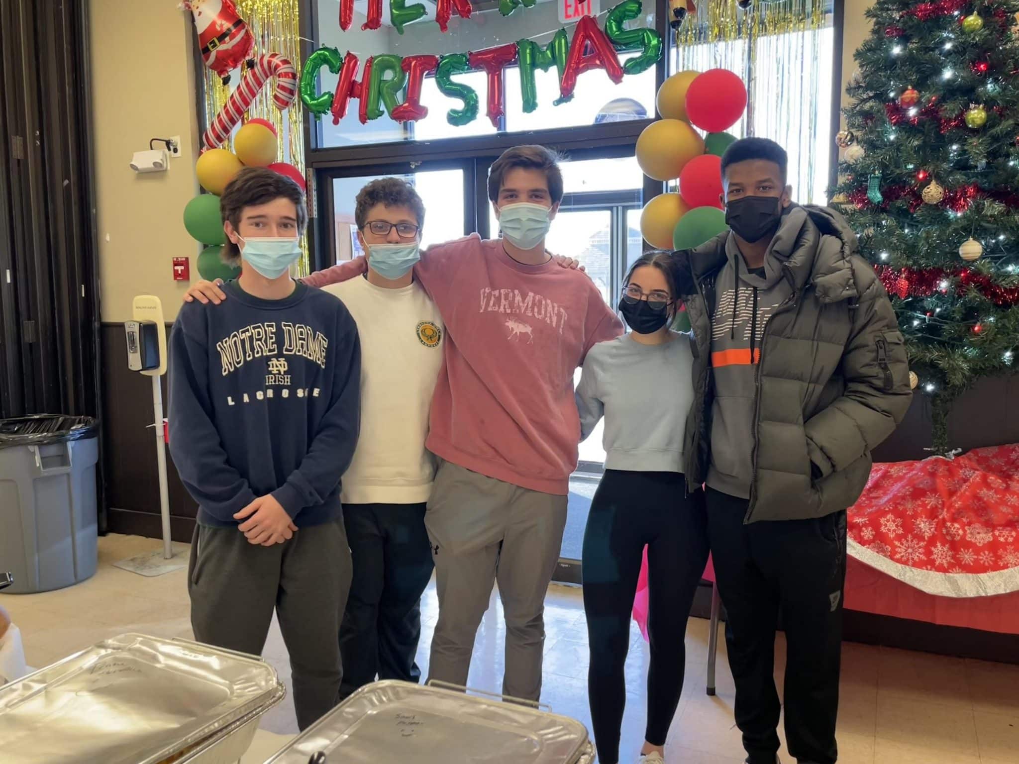 Lynbrook High School Key Club feeds senior citizens Team Up 4 Community