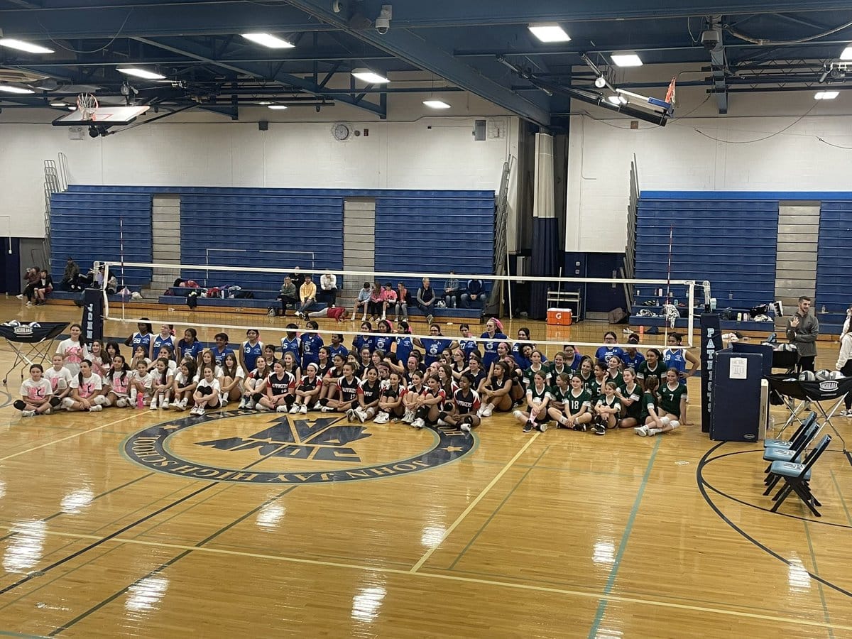 John Jay East FISHKILL Girls Volleyball Lends a Hand Team Up 4 Community