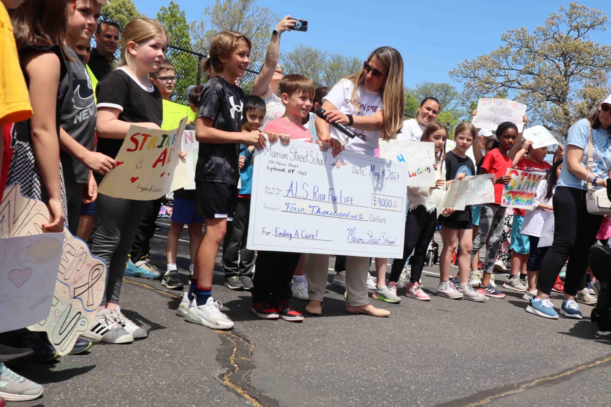 Lynbrook Schools cheer on ALS Ride for Life’s quest for a cure Team