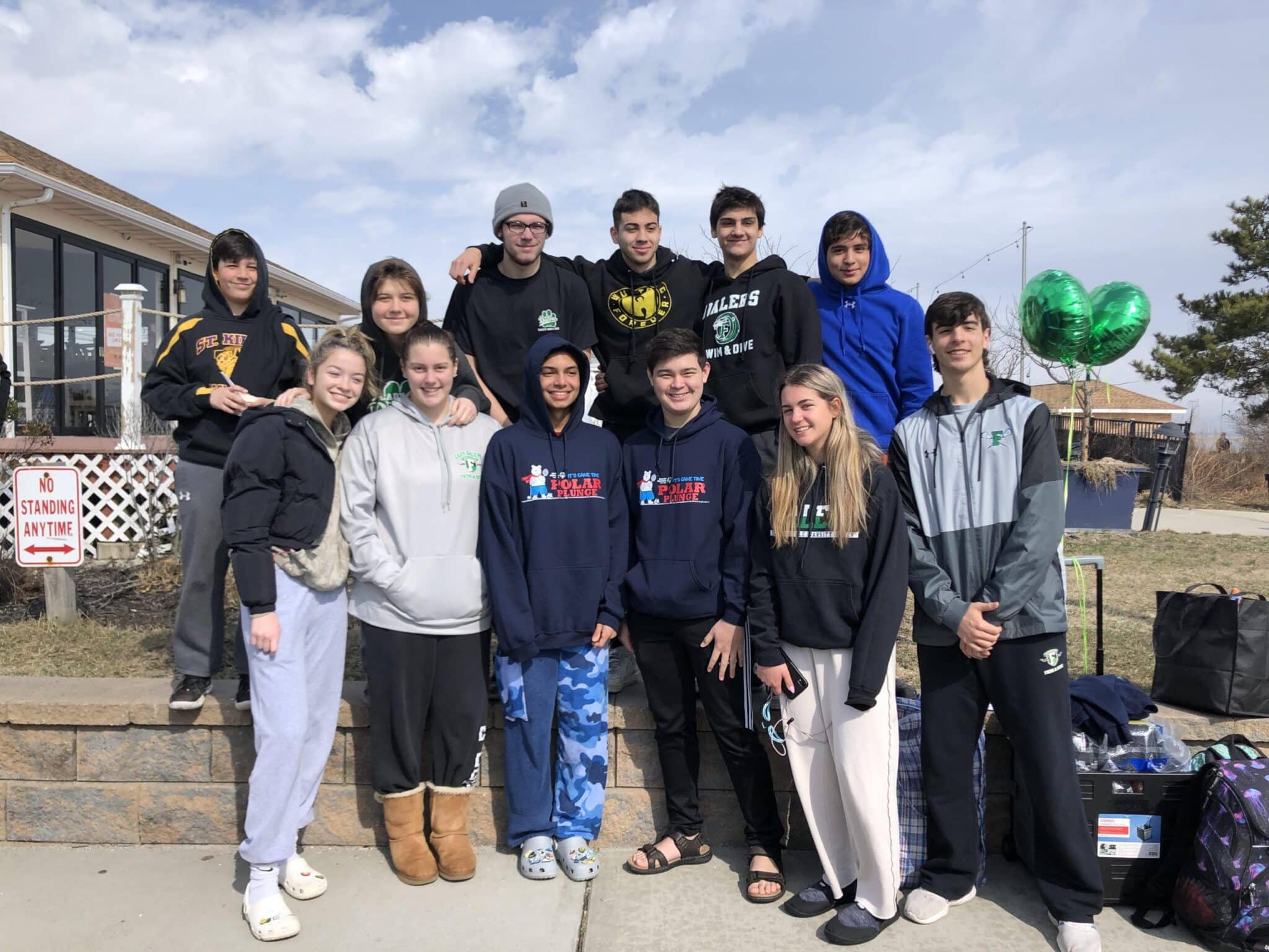Farmingdale Swim and Dive Polar Plunge for Special Olympics Team Up 4