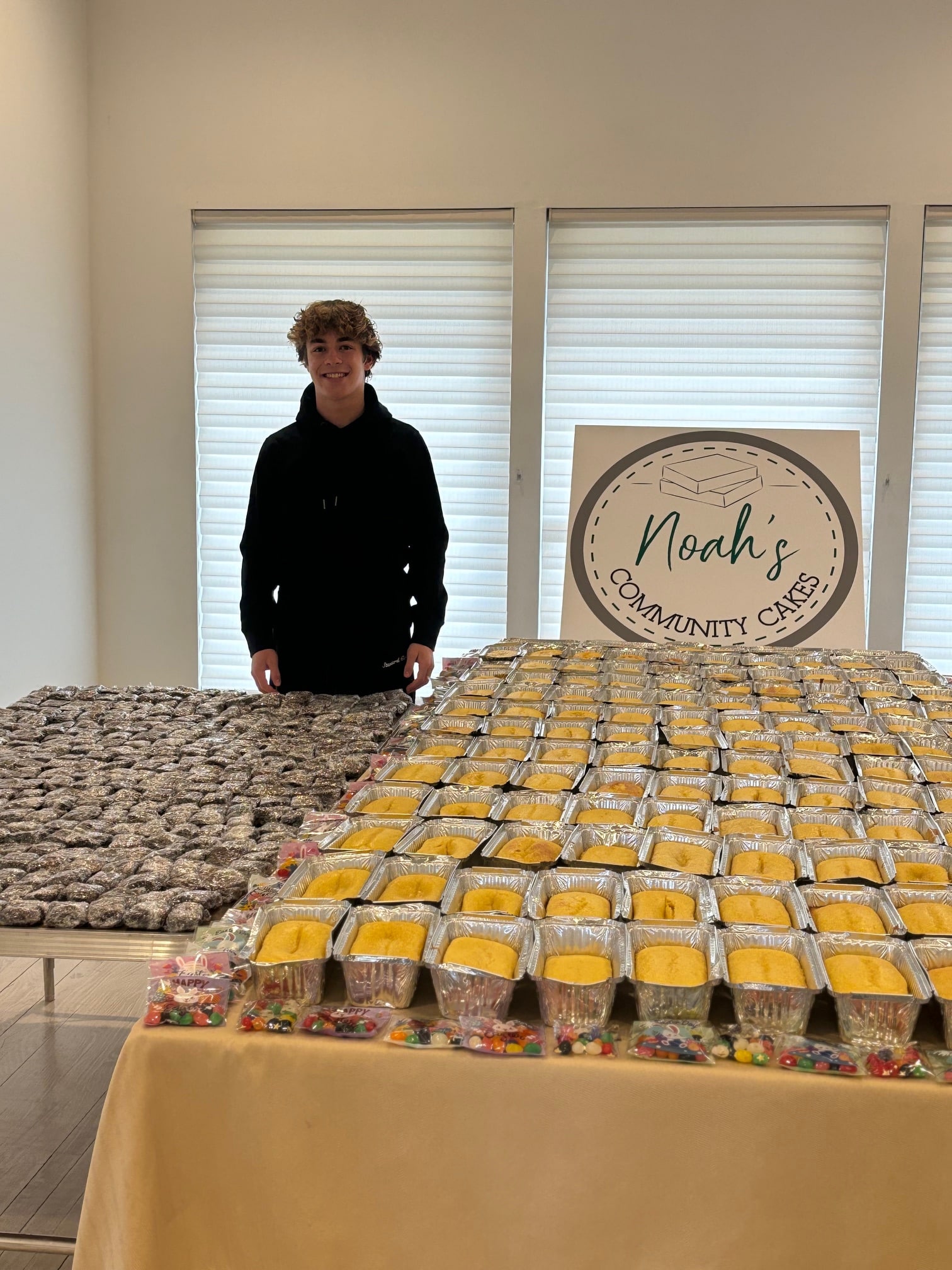 Noah's Community Cakes | Team Up 4 Community